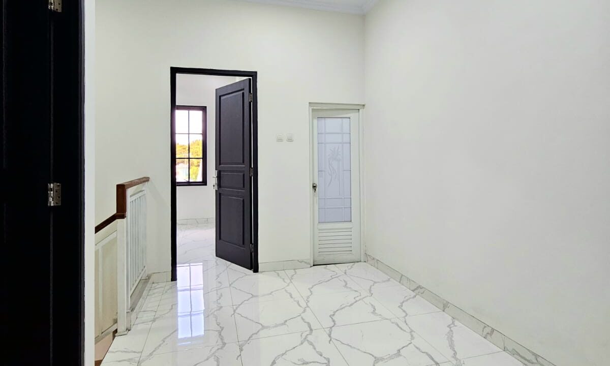 1000562784