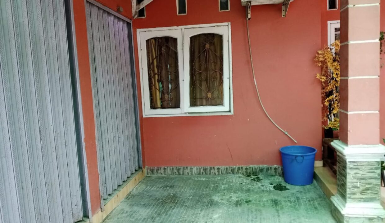 1000566815