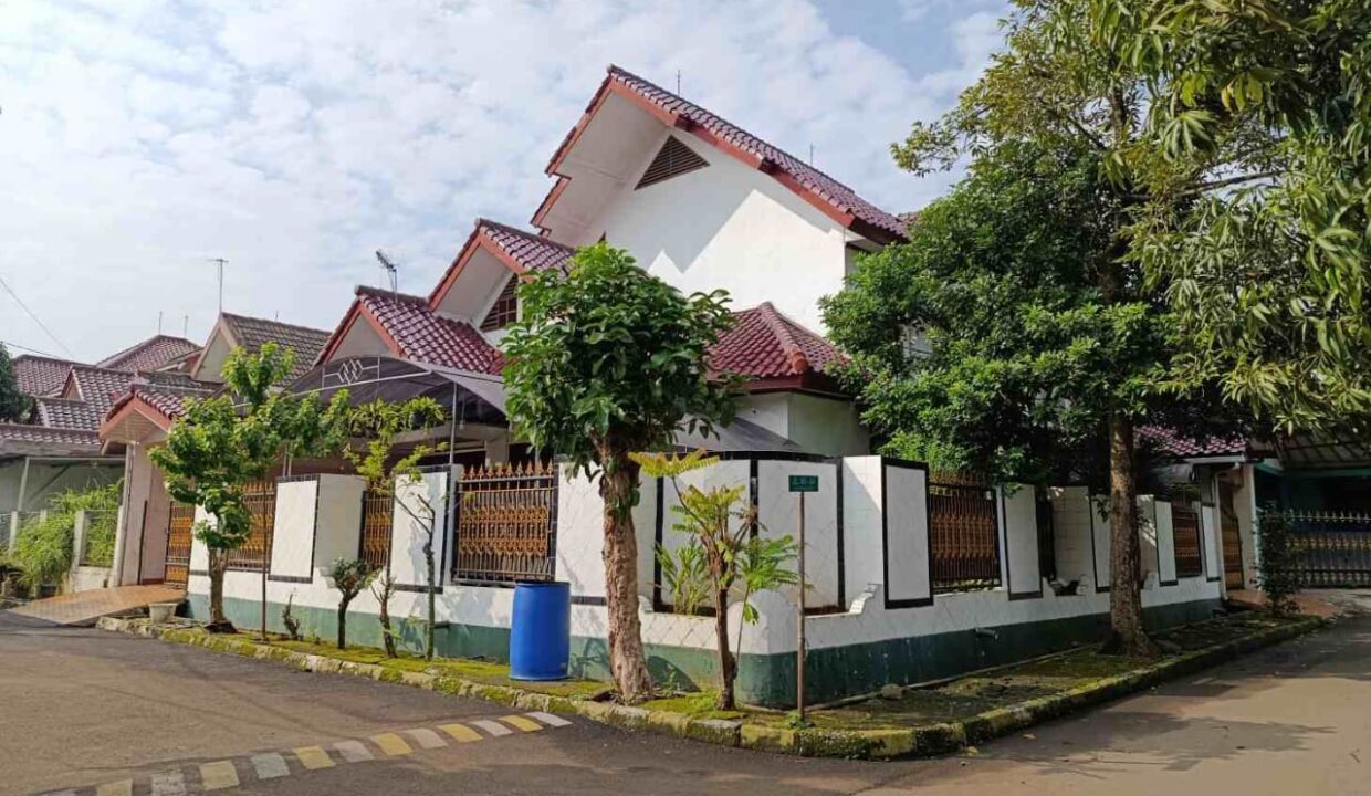 1000574425